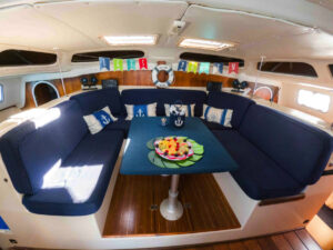 36ft la Yoya Catamaran Cozumel interior table